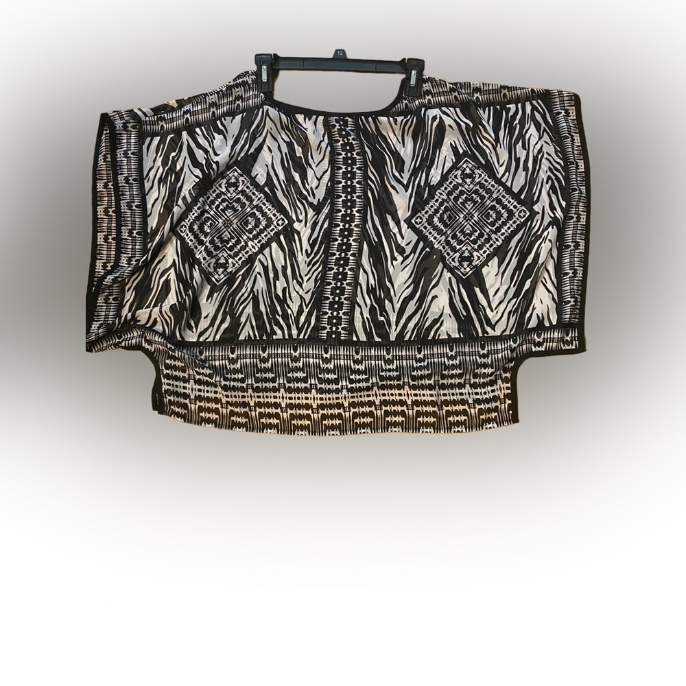 Kimono sleeves poncho like swimsuit coverup indie SHEER no tags. One size.